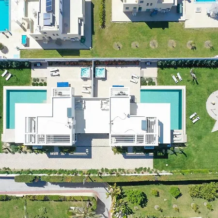 Odysseas Villa Lalyssos